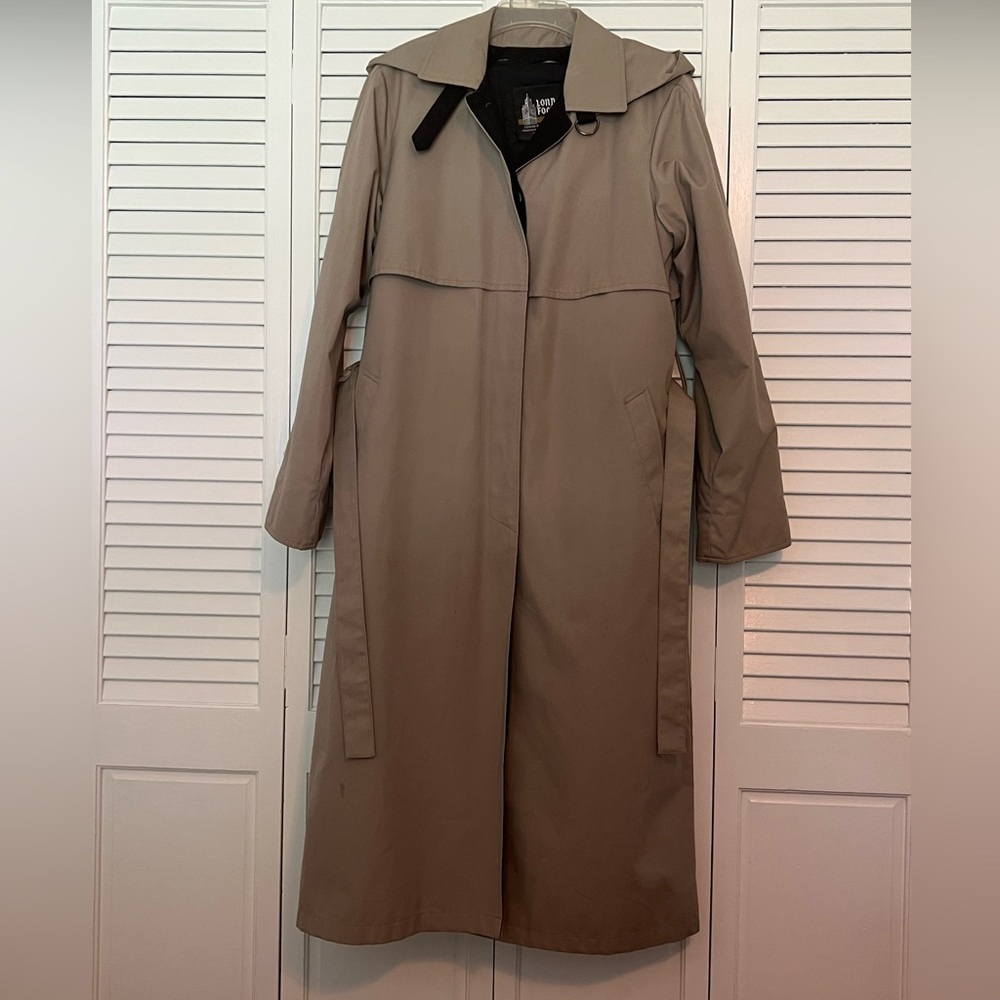 London Fog Trench Coat w/ removable lining